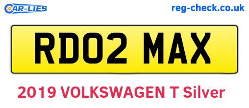 RD02MAX are the vehicle registration plates.