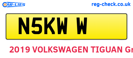 N5KWW are the vehicle registration plates.