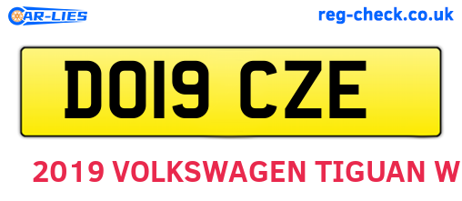 DO19CZE are the vehicle registration plates.