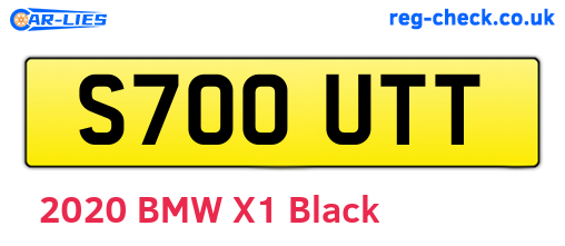 S700UTT are the vehicle registration plates.