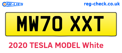 MW70XXT are the vehicle registration plates.