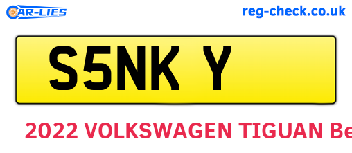 S5NKY are the vehicle registration plates.