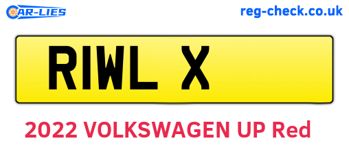 R1WLX are the vehicle registration plates.